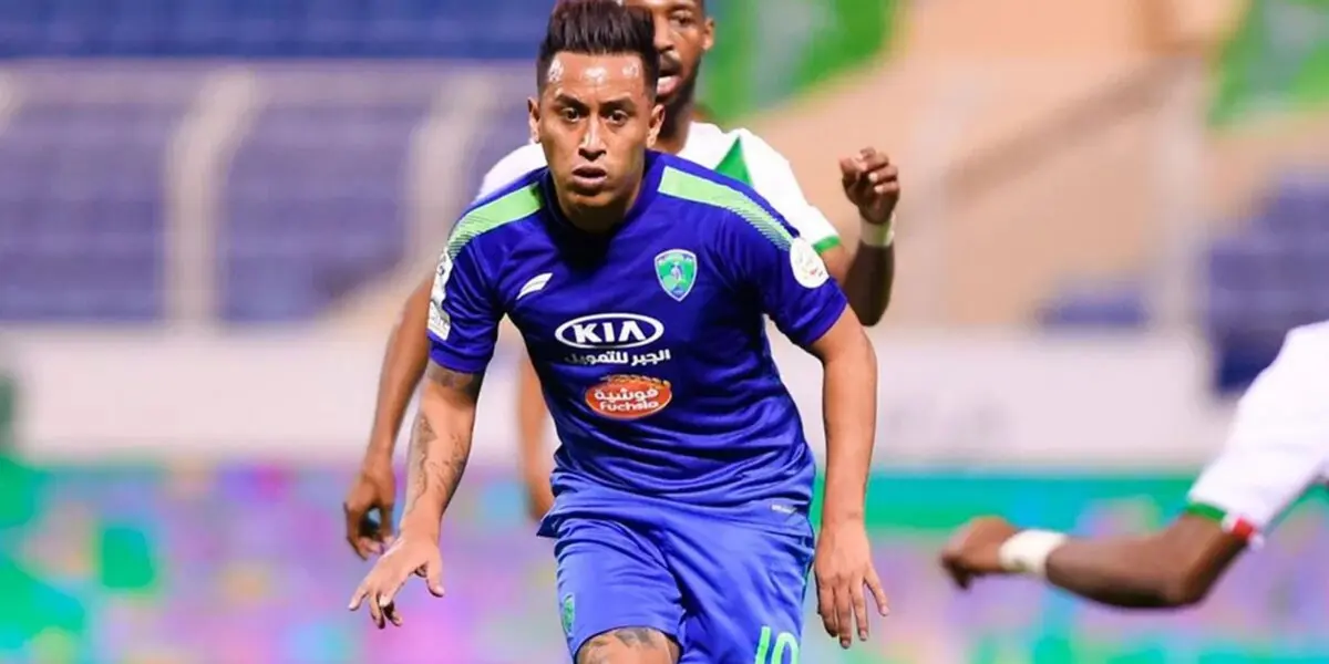 Christian Cueva jugando para el Al Fateh de Arabia. FOTO: Infobae.