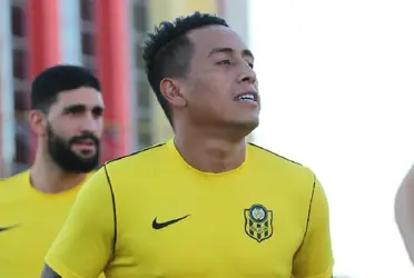 Christian Cueva regresó a sus andanzas y volvió al ojo del huracán de la prensa internacional.