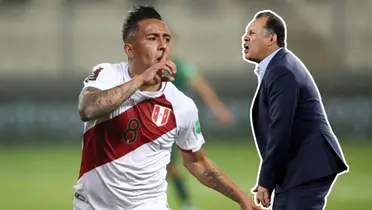 Christian Cueva silenciando y Juan Reynoso renegando (Foto: FPF)