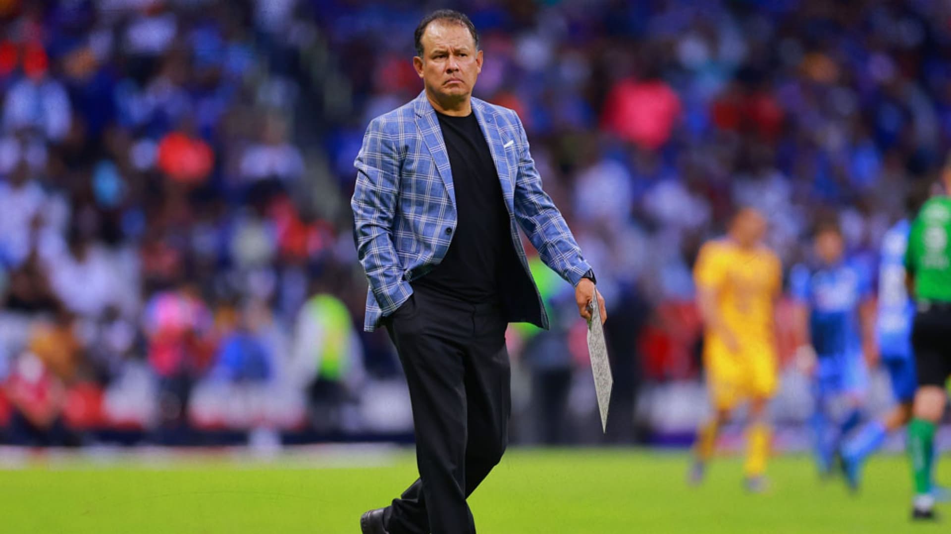Cruz Azul podría considerar mandar una oferta al peruano