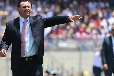 Cuando se acabe el ciclo de Gareca en la Bicolor, los resultados apuntan a que Bustos será su reemplazo.