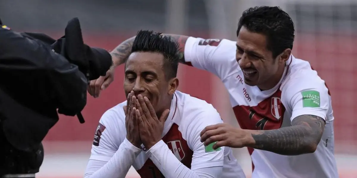 Cueva dio unas declaraciones donde parece estar disconforme con el desempeño de los delanteros de la 'sele'.