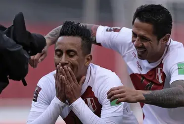 Cueva dio unas declaraciones donde parece estar disconforme con el desempeño de los delanteros de la 'sele'.