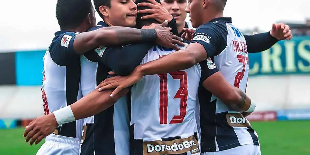 Debutó a los 16 años en Alianza, pero no trascendió, ahora en Europa todos lo quieren.