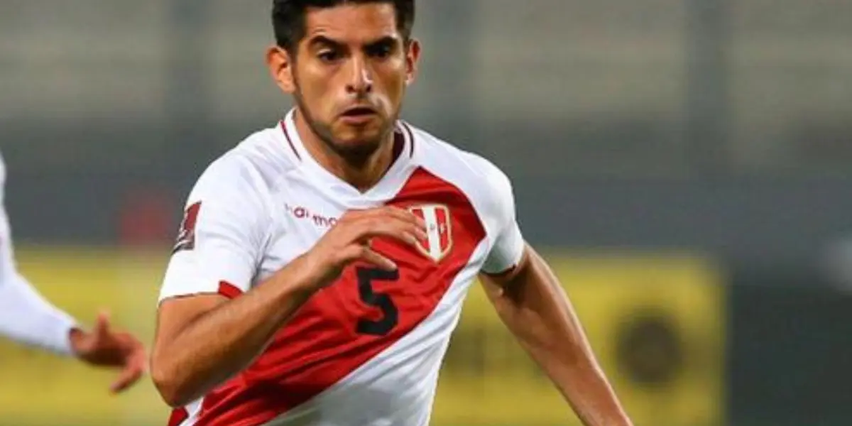 Defensor juega en la madre patria y con 14 años ya deslumbra en su equipo