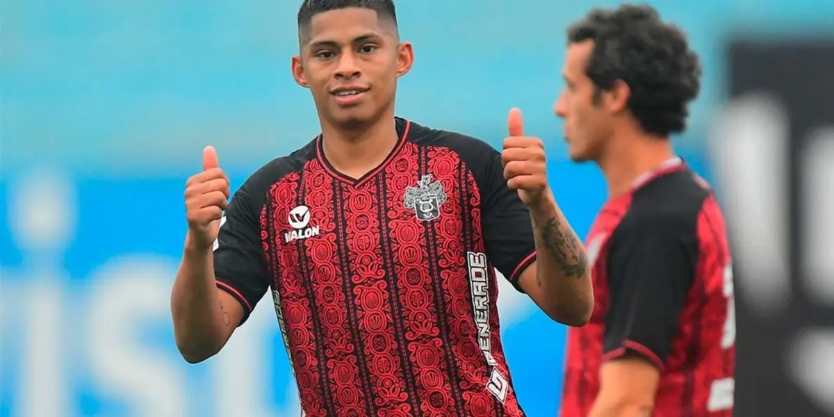 Delantero peruano pasa penurias y podría tomar radical decisión