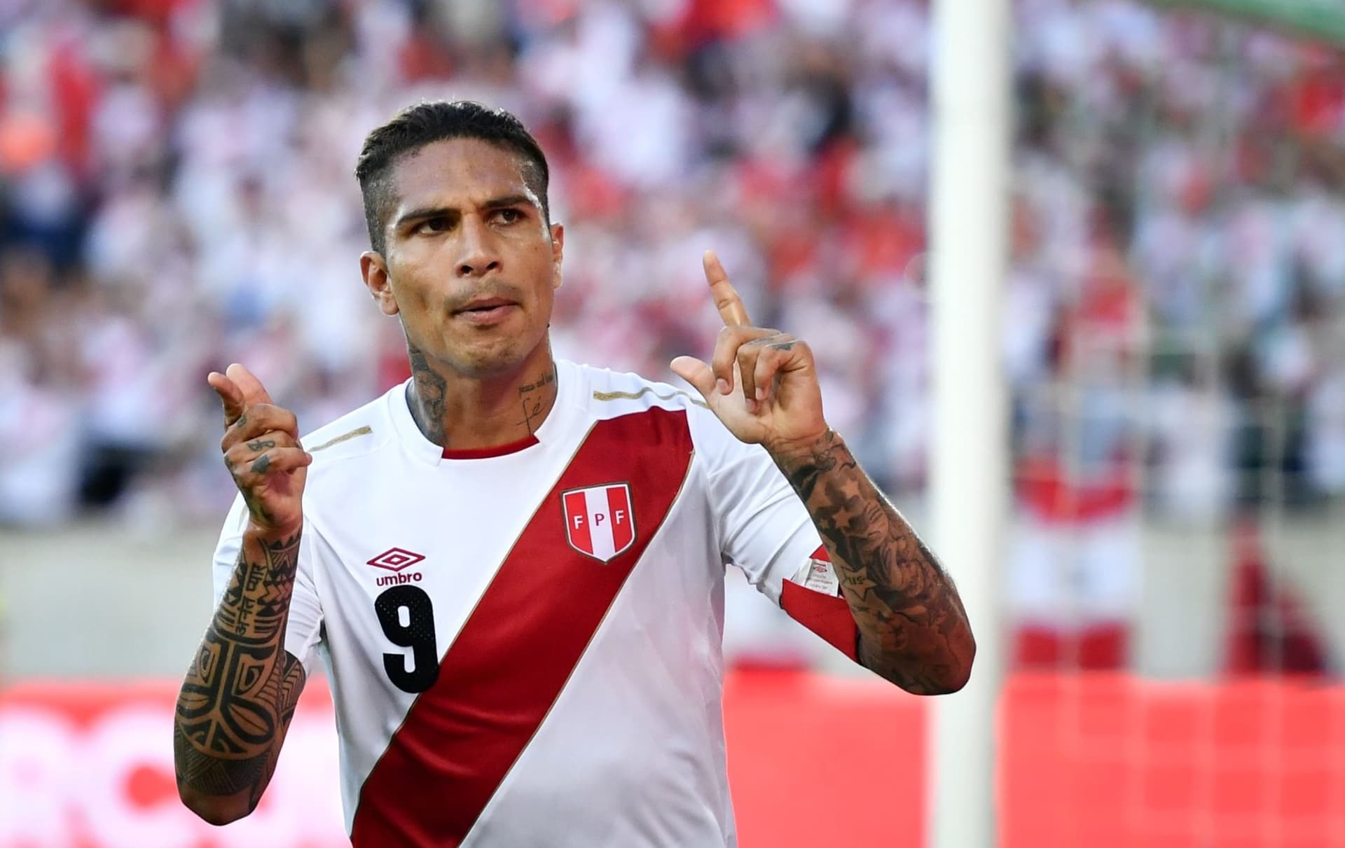 Delantero peruano podría representar a la bicolor