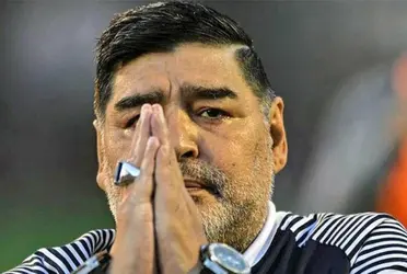 Diego Armando Maradona falleció esta mañana por un paro respiratorio.