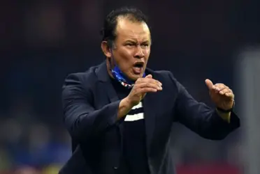 DT peruano fue expulsado en el duelo de los 4tos de final de la Liga MX