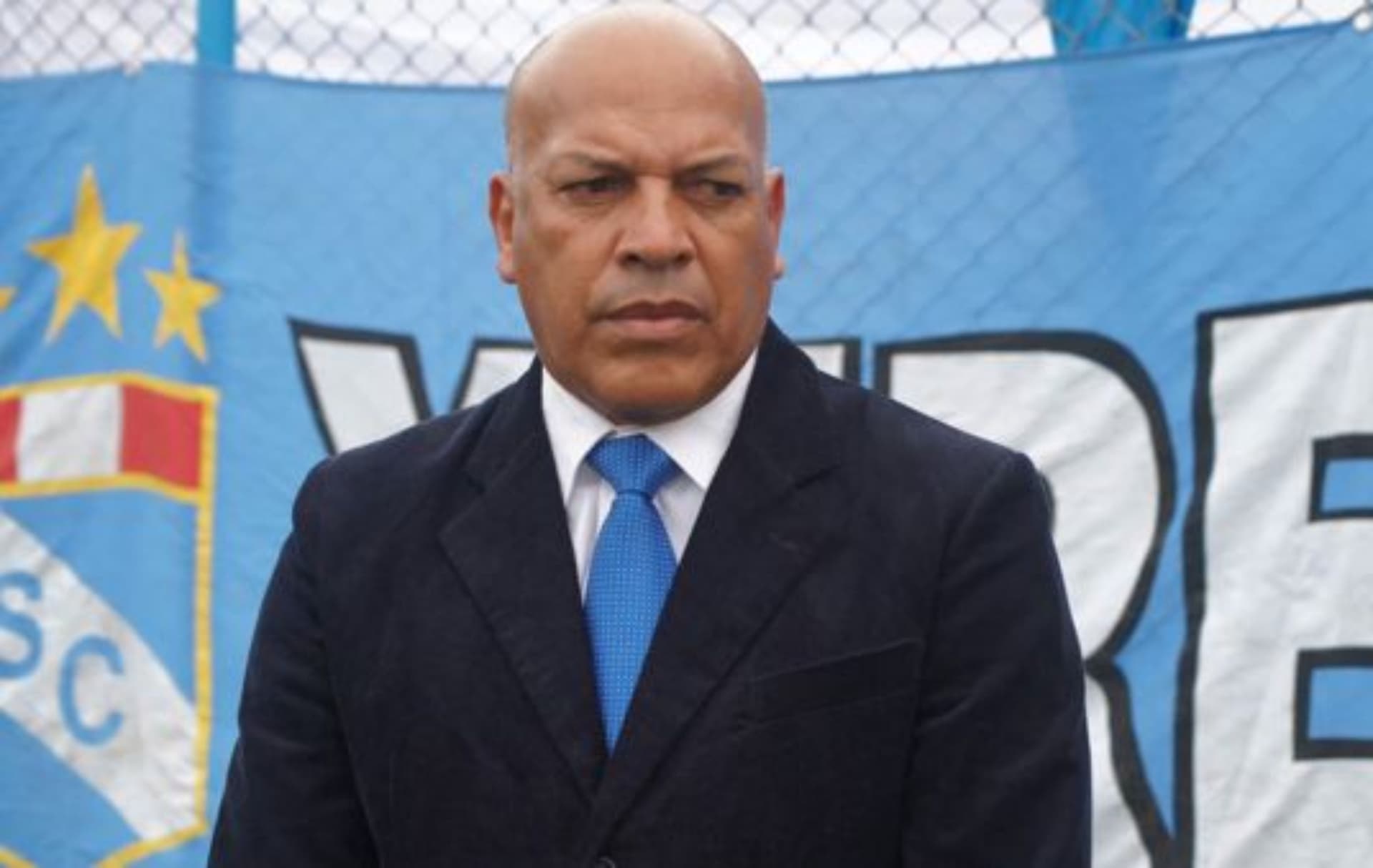 DT ‘rimense’ podría irse a final de temporada y estos entrenadores se candidatean como su reemplazo
