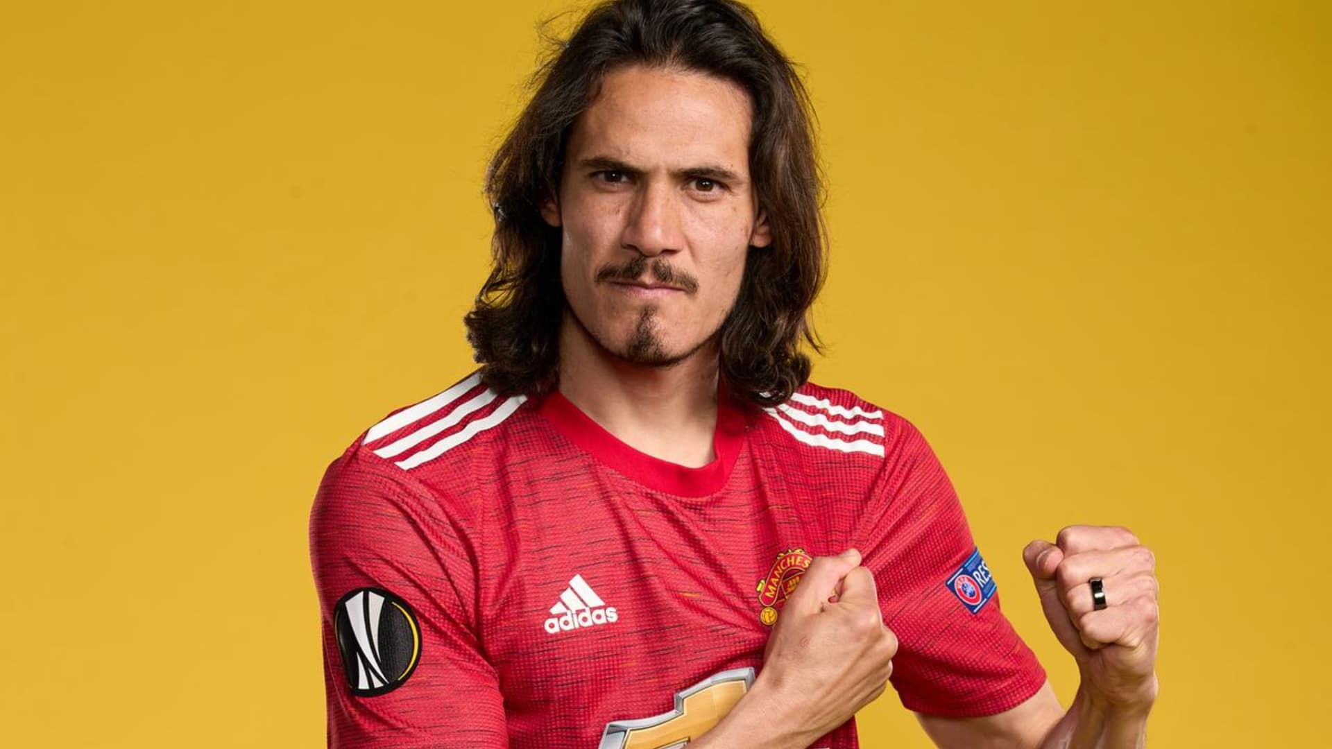 Edison Cavani con la camiseta del Manchester United (Foto: Manchester United)