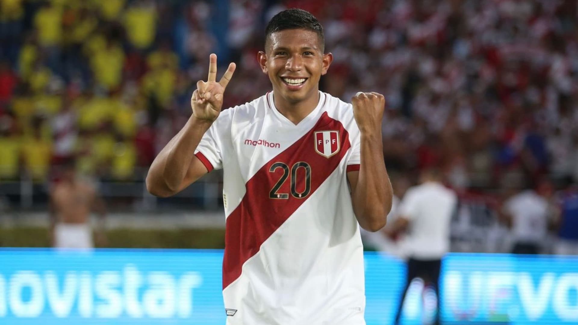 Edison Flores se convirtió en en el futbolista con más goles de visita en toda la historia de Eliminatorias Conmebol.