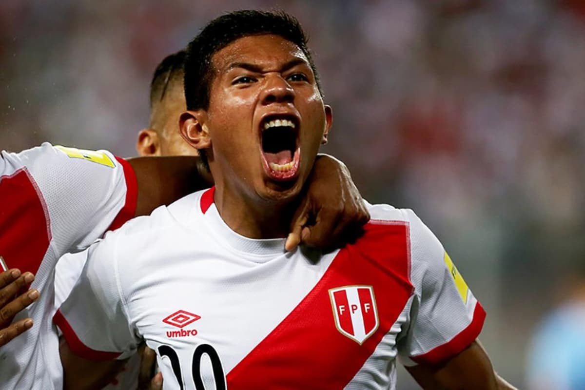 Edison Flores vuelve a anotar con la selección