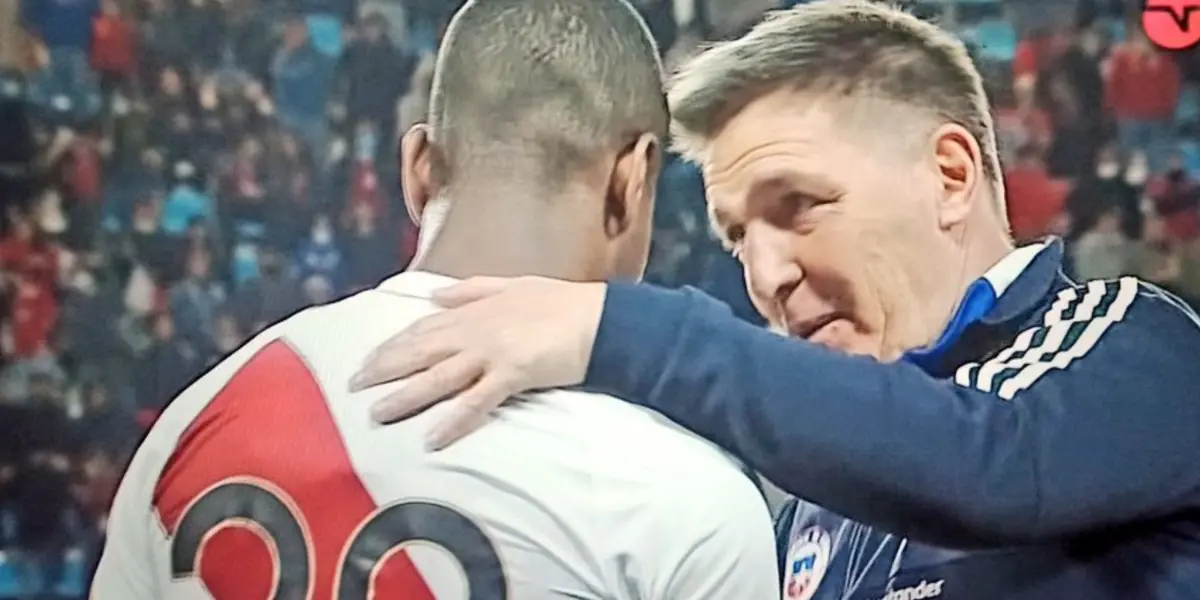 Eduardo Berizzo se rindió a los pies de jugador peruano