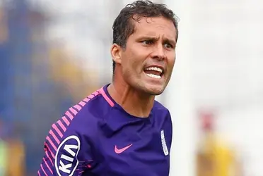 El arquero no soportó más críticas y tomó está decisión.