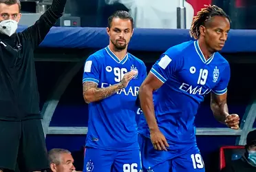 El atacante nacional estuvo en el banco de suplentes