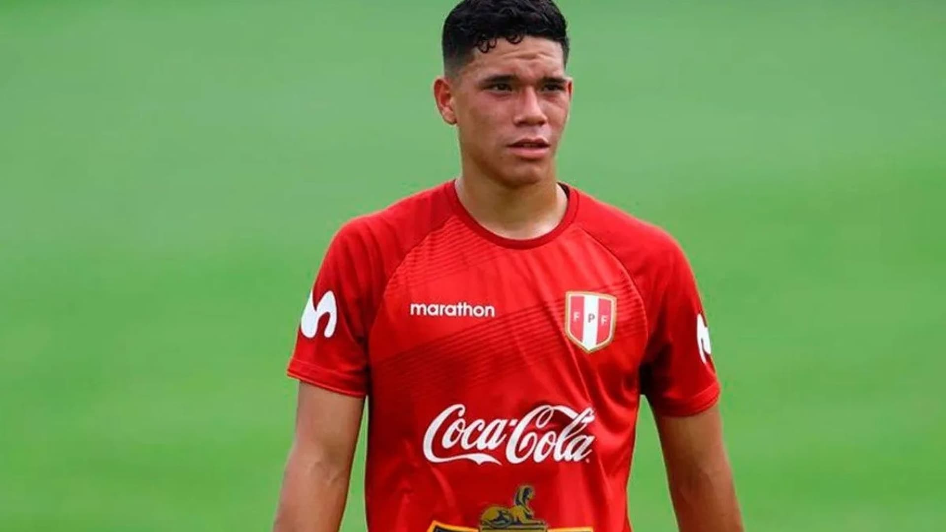 El atacante pasó de ser la promesa del futbol peruano a que ningún club lo quiera fichar con tan solo 19 años.