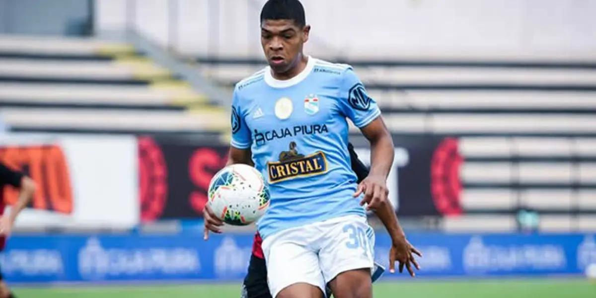 El atacante respondió a comentario de su compañero Gianfranco Chávez