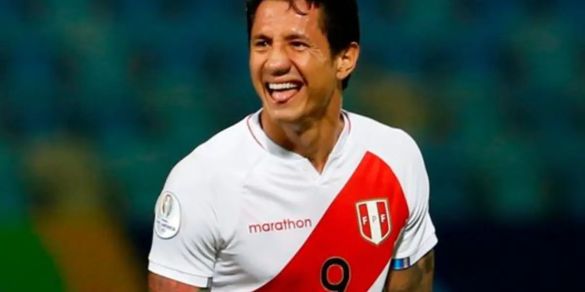 El ‘Cabezón’ reveló que se comunica seguido con el atacante de Cagliari