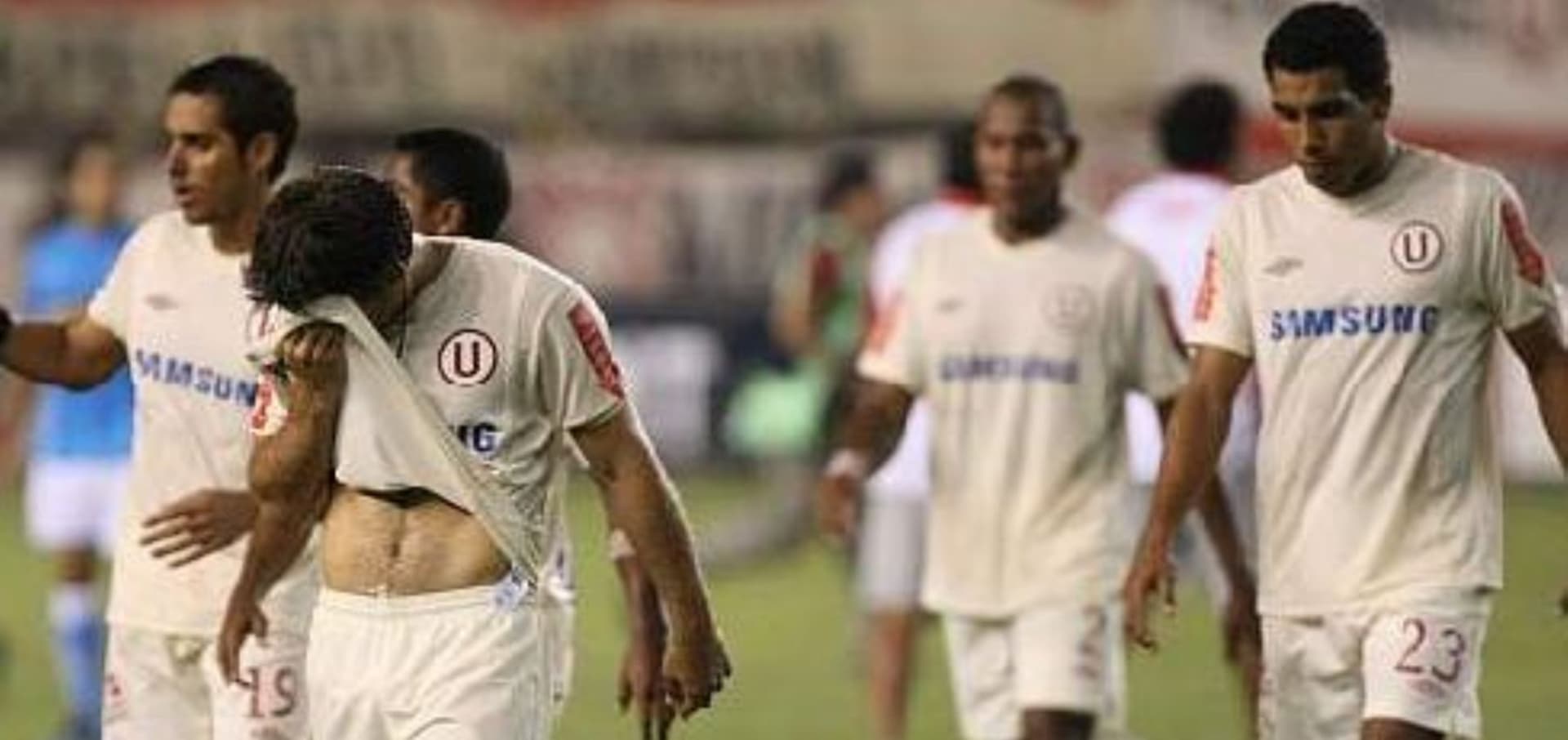 El cuadro carlista le quitó el invicto a los cremas