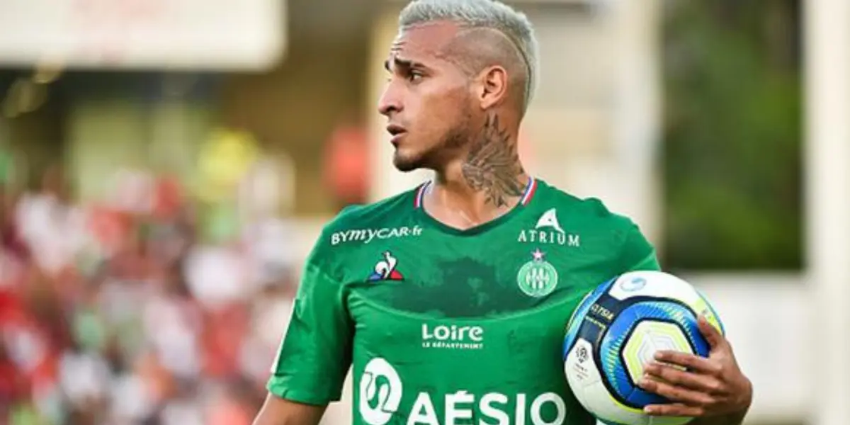 El defensa es uno de los mejores pagados de la selección peruana