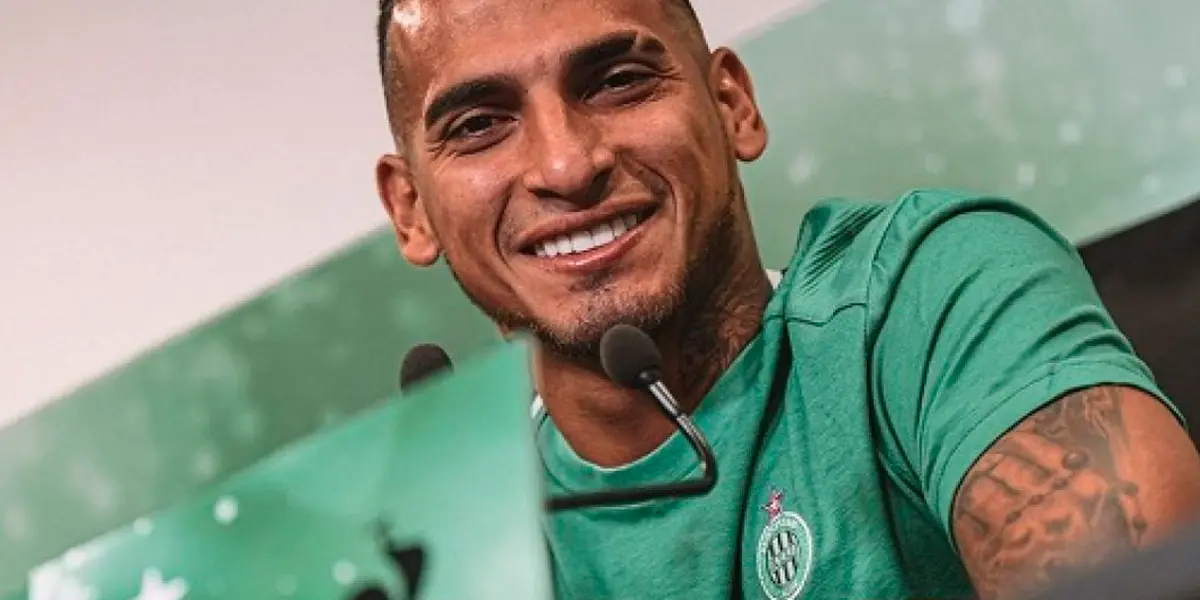 El defensa por la izquierda ha despertado el interés de varios equipos de todo el mundo