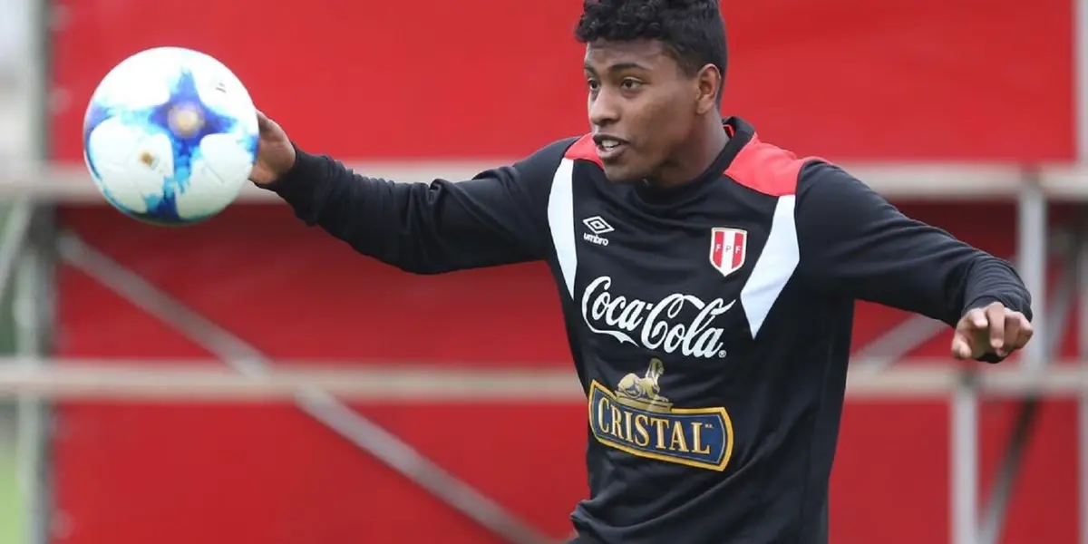 El defensor central no ha tenido oportunidades en la Blanquirroja