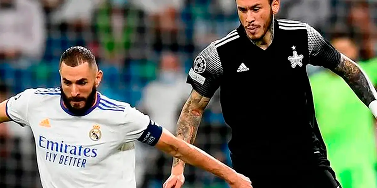 El defensor no desaprovechó la oportunidad de pedir una camiseta para el recuerdo