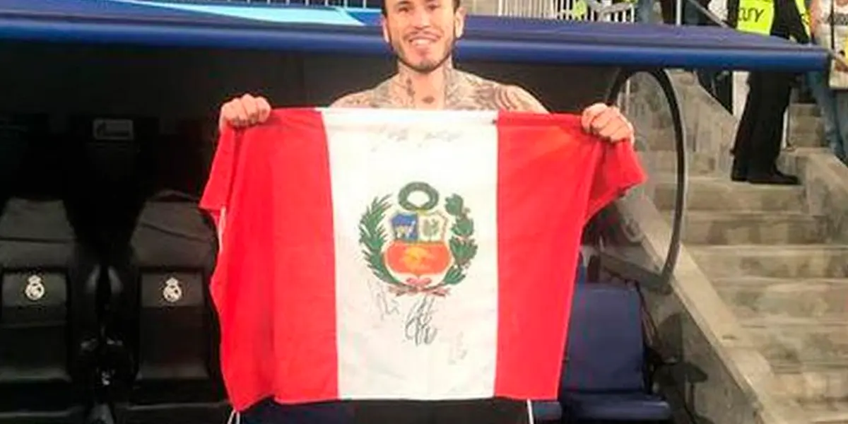 El defensor todavía no recibe el llamado de Ricardo Gareca