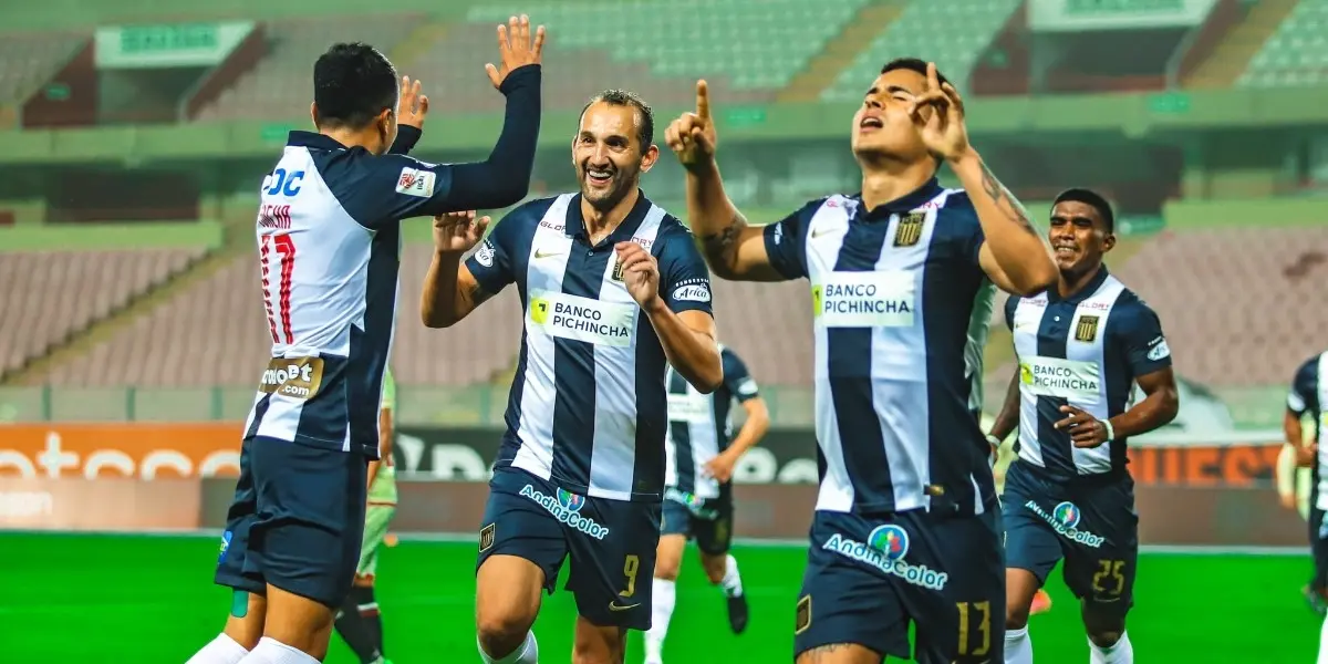 El delantero de 37 años siempre es portada de los medios por sus goles pero el mejor jugador los blanquiazules fue el lateral izquierdo Ricardo Lagos