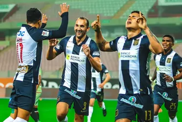 El delantero de 37 años siempre es portada de los medios por sus goles pero el mejor jugador los blanquiazules fue el lateral izquierdo Ricardo Lagos