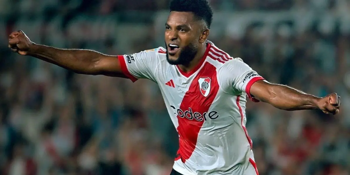 El delantero de River Plate está siendo criticado en redes sociales