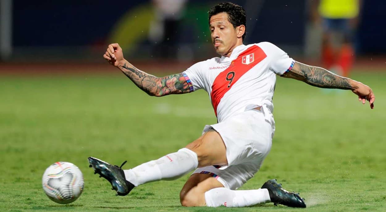El delantero es un obsesionado con los ejercicios y tiene un nivel físico diferente al de los demás