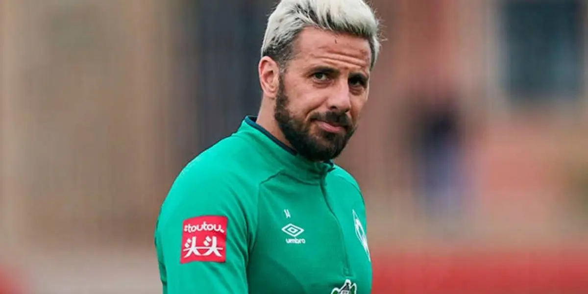 El delantero histórico de la selección nacional Claudio Pizarro sigue trabajando en Europa y esto es lo que percibe en el mes