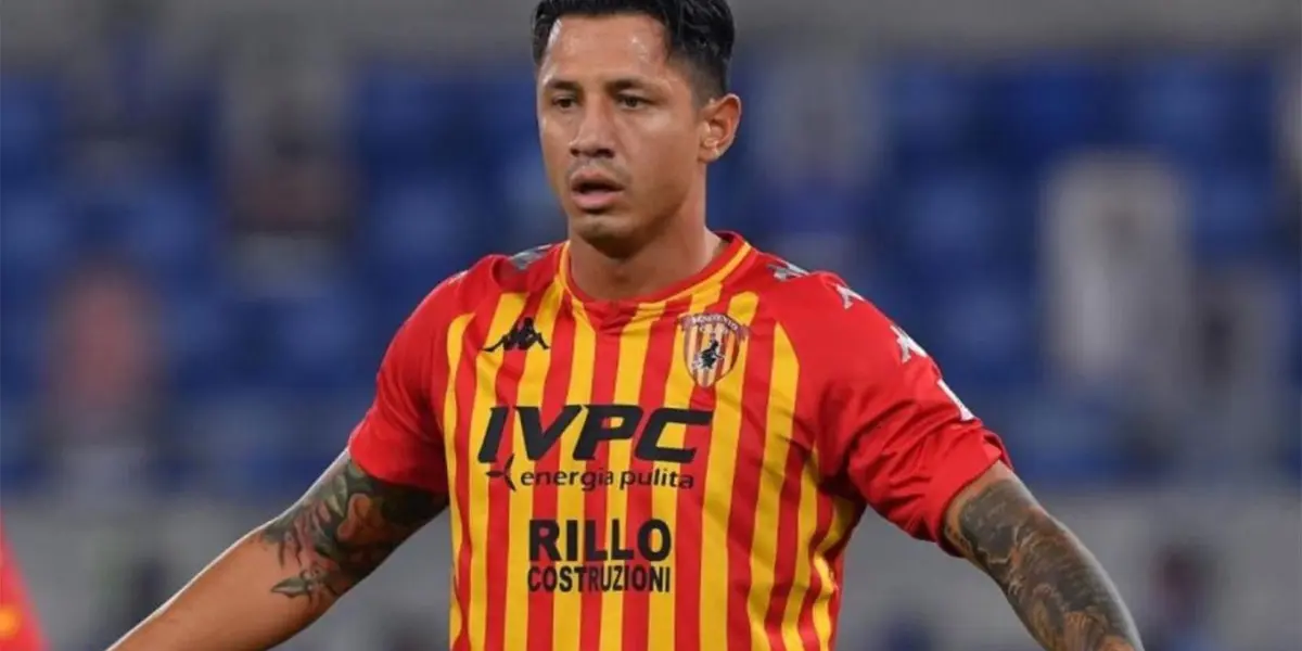 El delantero de la Selección Peruana es retenido por su club para no ser fichado por un club de la Serie A.