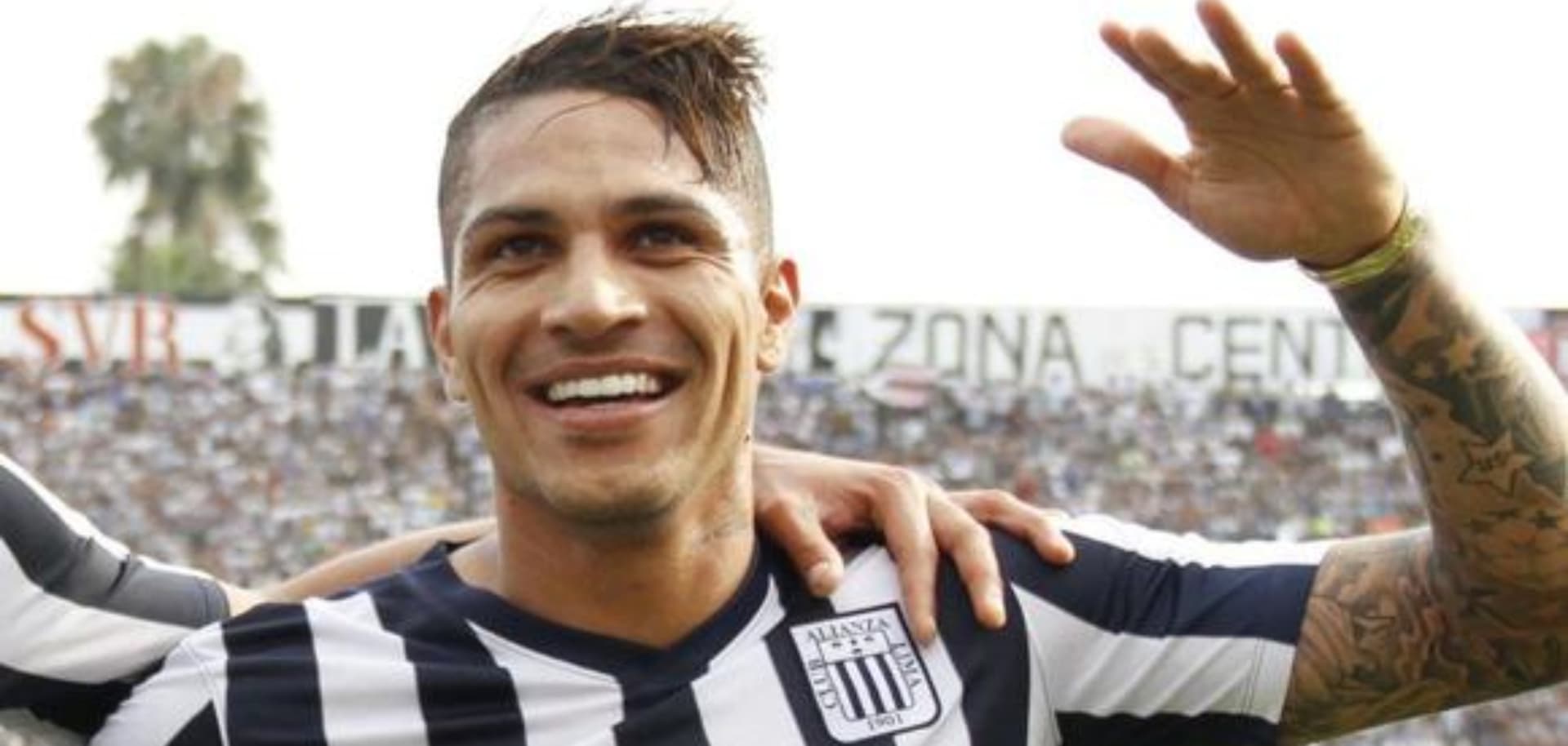 El delantero peruano es considerado como ídolo en la escuadra blanquiazul