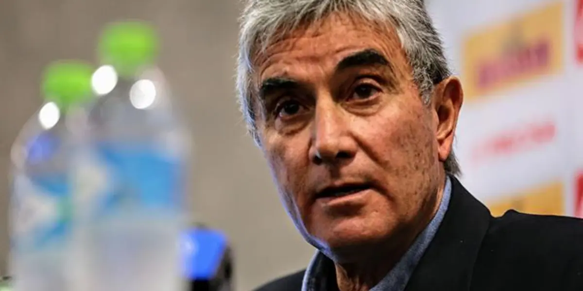 El director deportivo de la FPF se mostró indignado por la medida adoptada por la Asociación Uruguaya de Fútbol