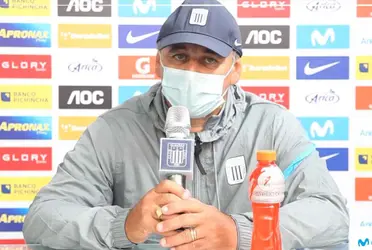 El entrenador argentina dejaría relegado en el banco de suplentes al nuevo prospecto del club.