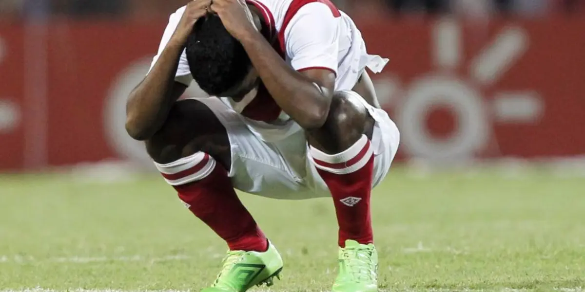 El entrenador estaría molesto con sus principales jugadores