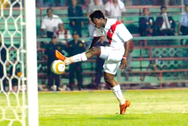 El futbolista celeste erró todo ante Racing Club.