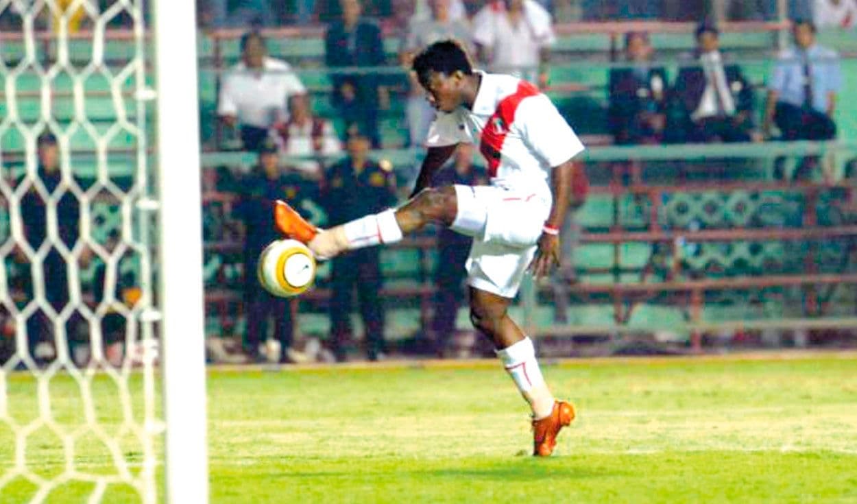 El futbolista celeste erró todo ante Racing Club.