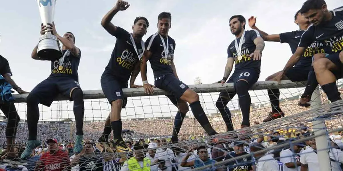 El futbolista la está rompiendo en Europa.