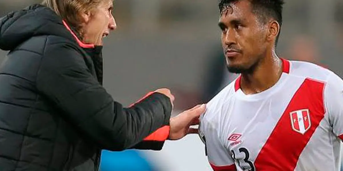 El futbolista nacional llegó lesionado a España y están furiosos con la Selección Peruana