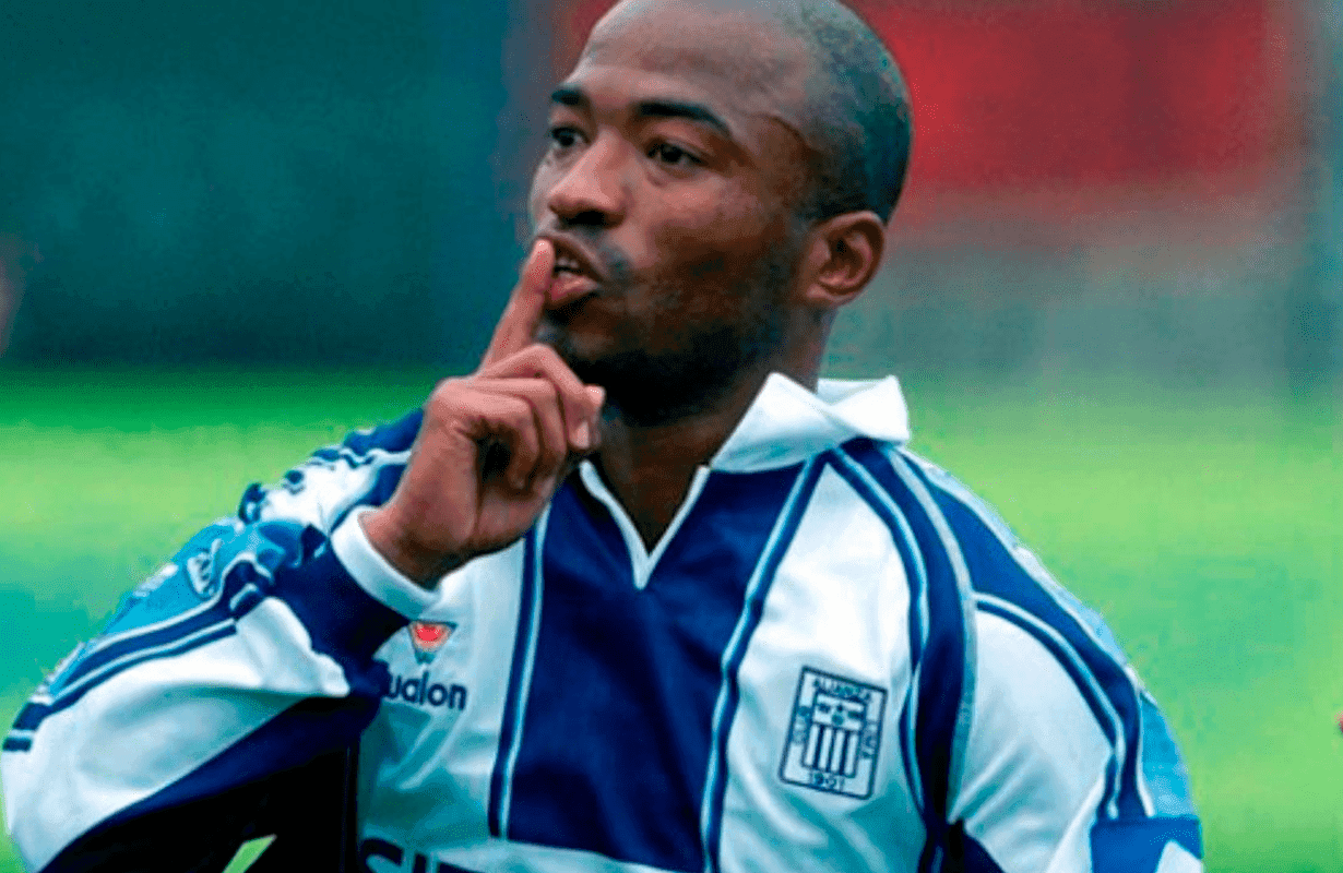 El goleador histórico de Alianza Lima, Waldir Sáenz tiene una gran cantidad de trabajos