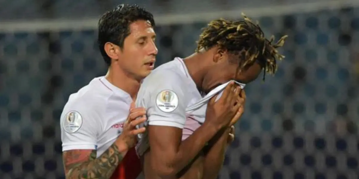 El jugador estaba esperando su momento en la banca