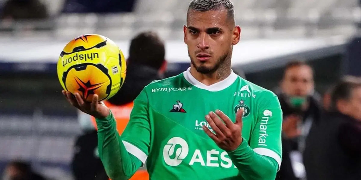 El lateral derecho está en búsqueda de nuevos aires