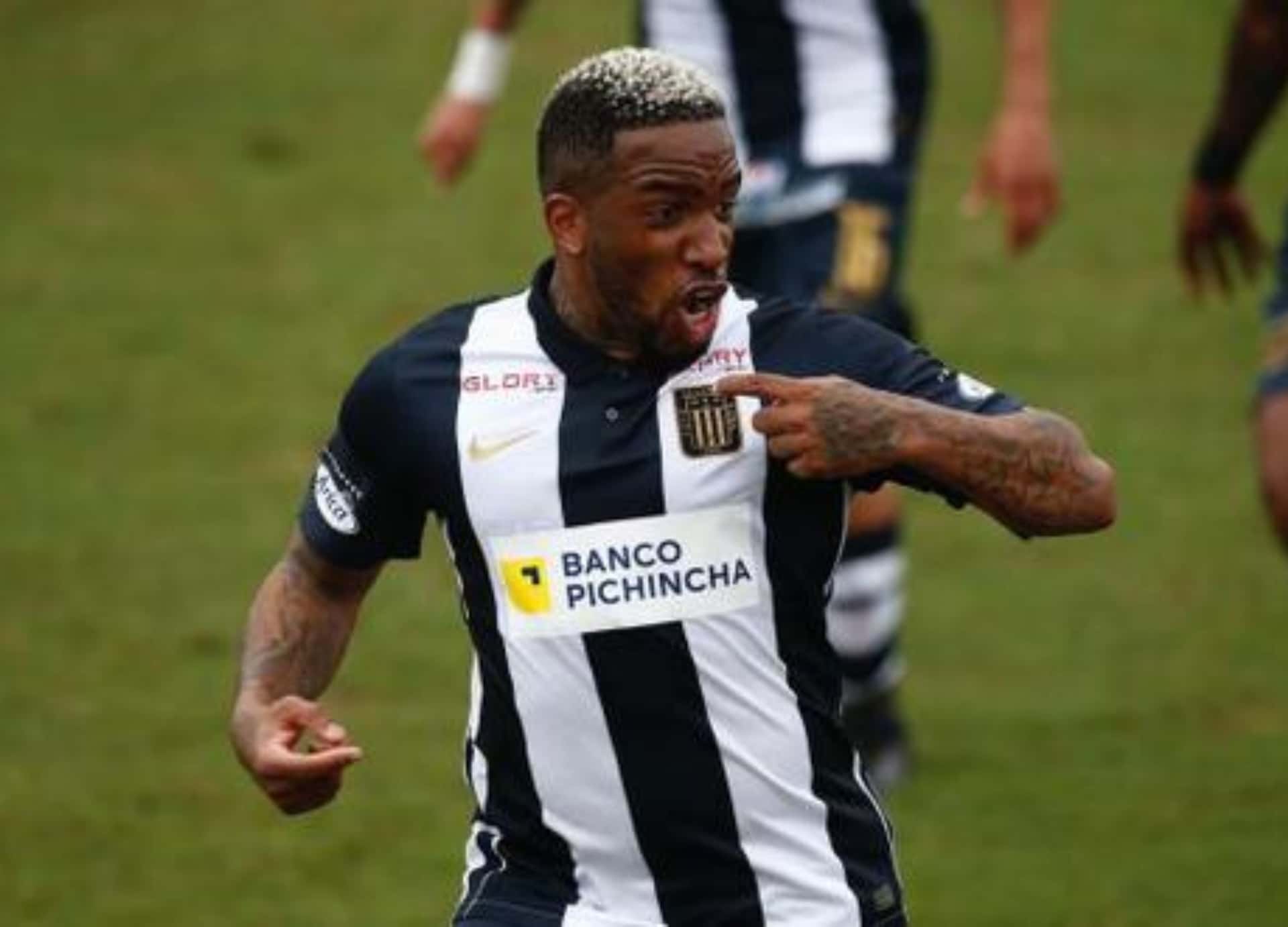 El máximo ente del fútbol europeo recordó a la 'Foquita' en la Champions League