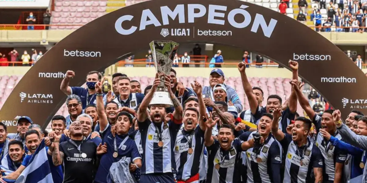 El máximo ente del fútbol sudamericano saludó afectuosamente al cuadro íntimo por sus 121 años de vida