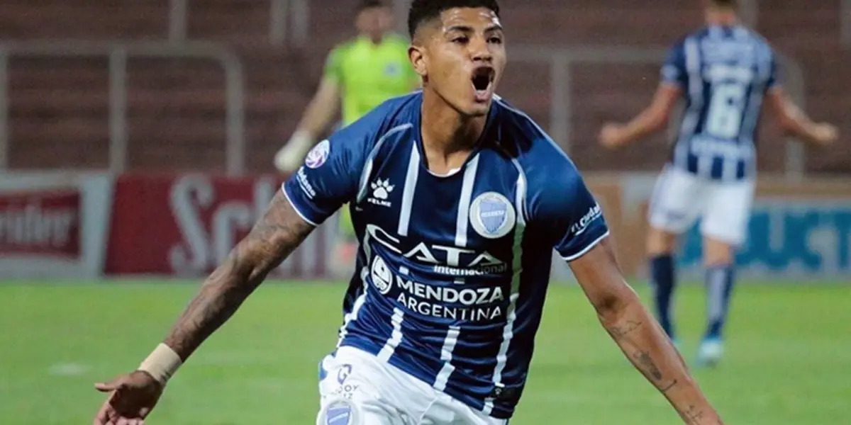 El mediocampista viene luciéndose en Argentina.