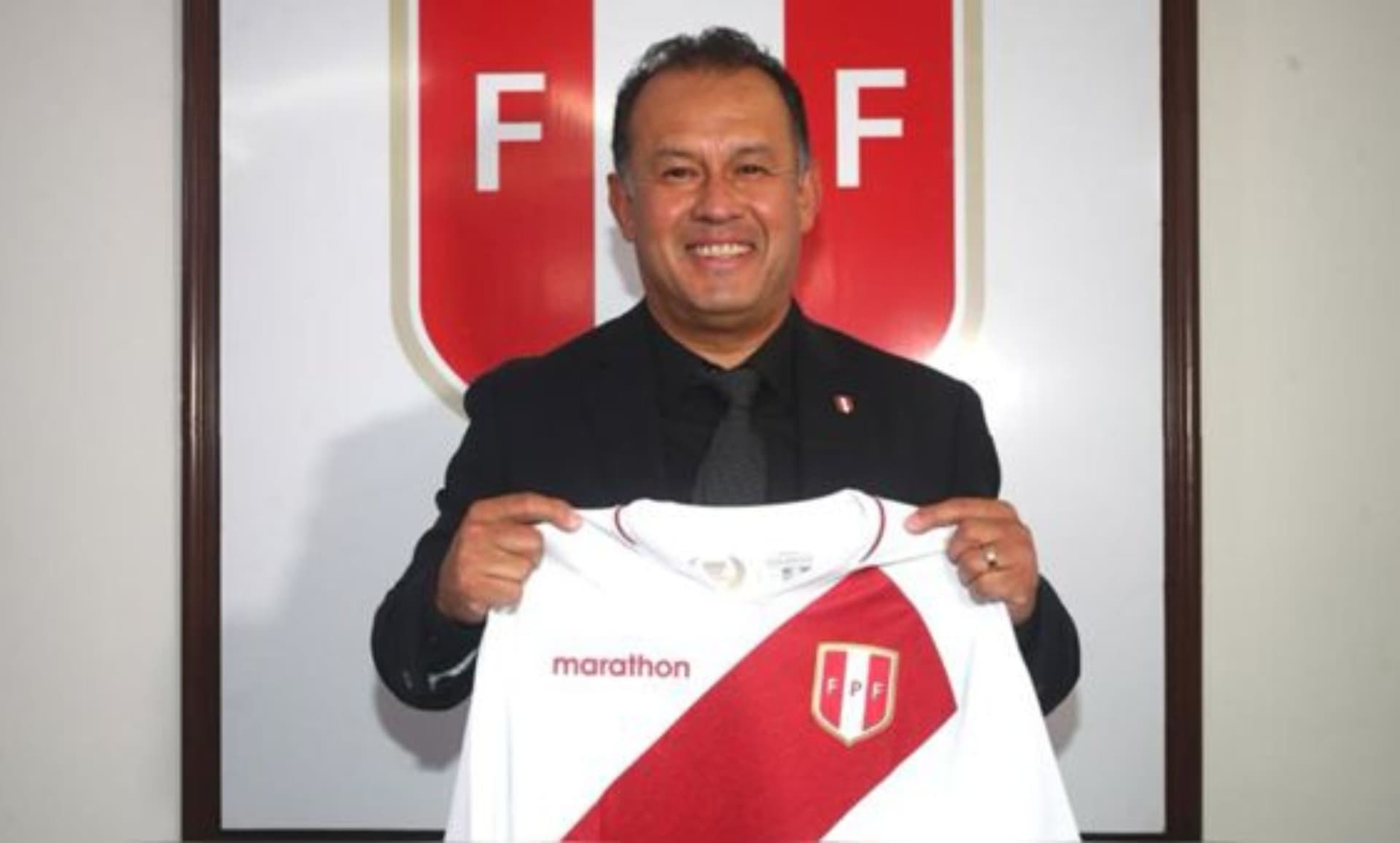 El nuevo apodo que recibió el nuevo DT de la bicolor por un ex seleccionado
